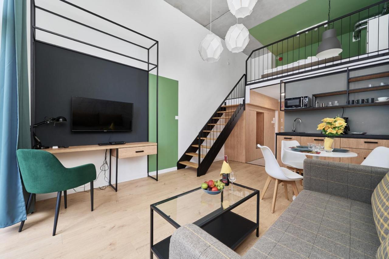 Mezzanine Studio Apartments Zarembowicza Wroclaw Airport By Renters Екстериор снимка