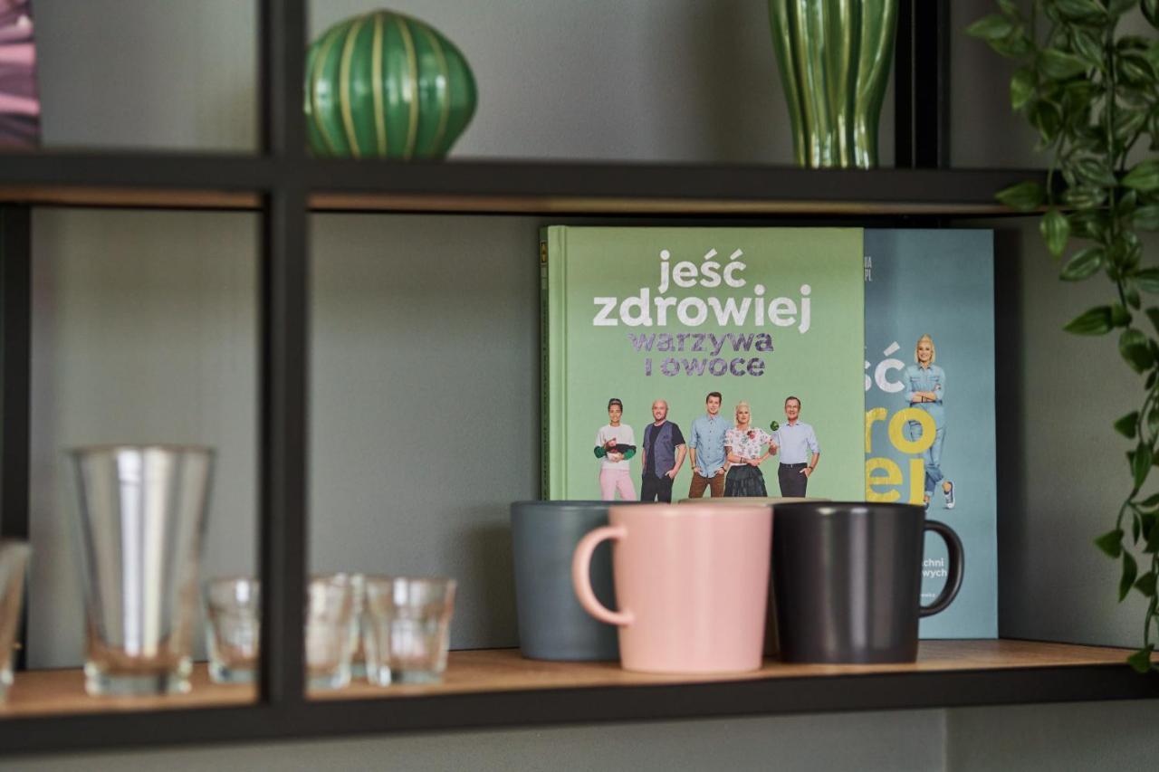 Mezzanine Studio Apartments Zarembowicza Wroclaw Airport By Renters Екстериор снимка