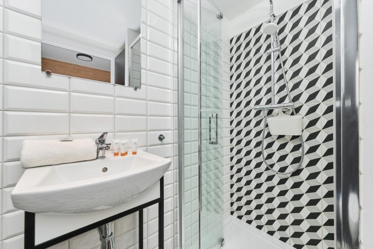 Mezzanine Studio Apartments Zarembowicza Wroclaw Airport By Renters Екстериор снимка
