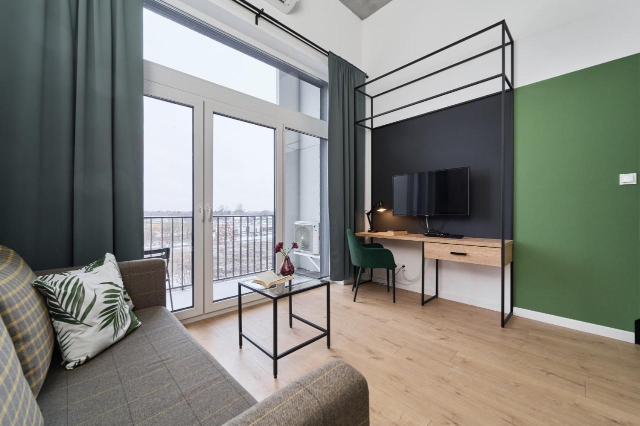 Mezzanine Studio Apartments Zarembowicza Wroclaw Airport By Renters Екстериор снимка