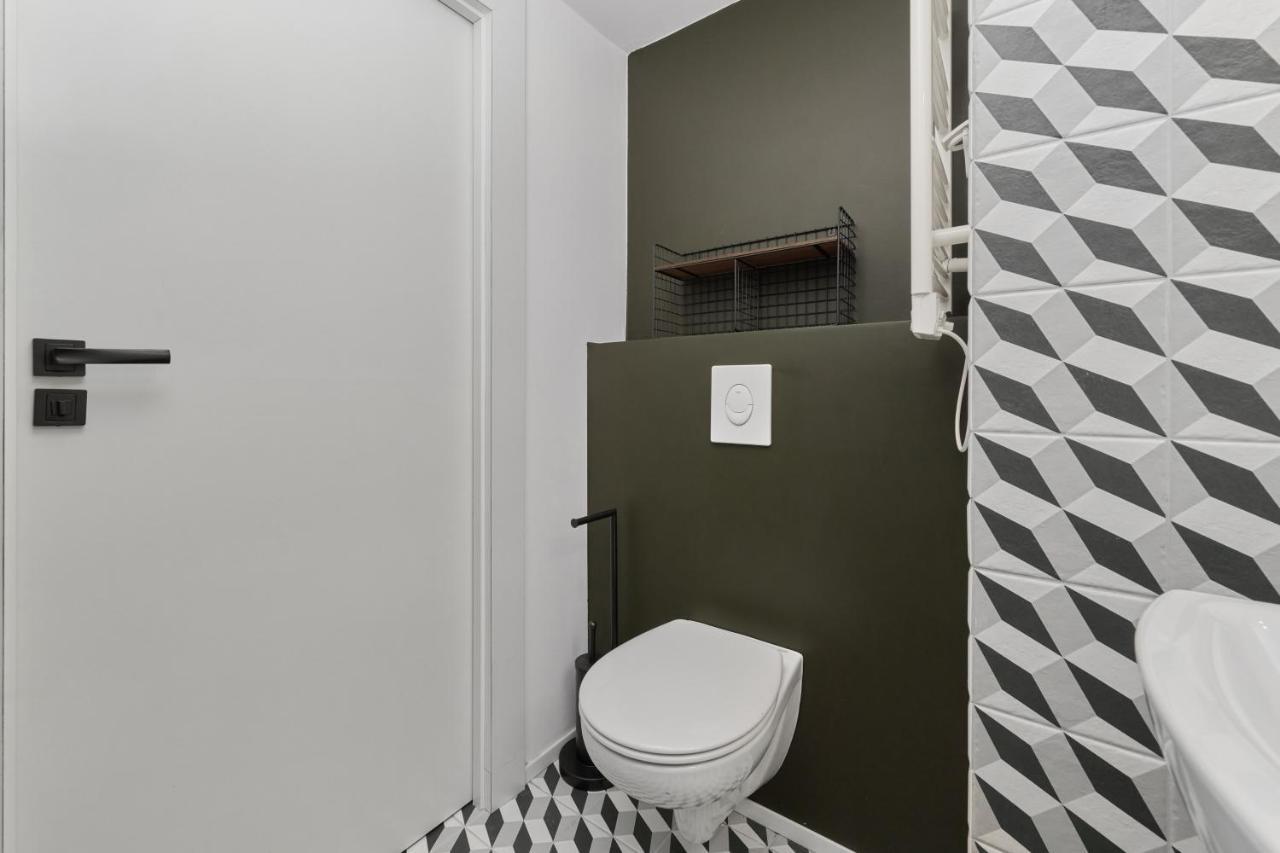 Mezzanine Studio Apartments Zarembowicza Wroclaw Airport By Renters Екстериор снимка